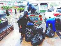 致敬！风雨中的他们让城市更美丽