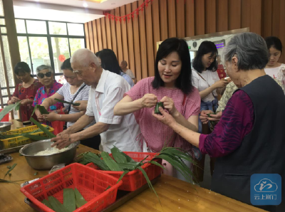 荆门城投：文明创建  大爱先行