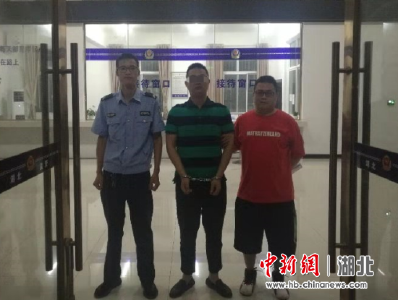 路怒症不可取！荆门男子当街殴打老人被拘留