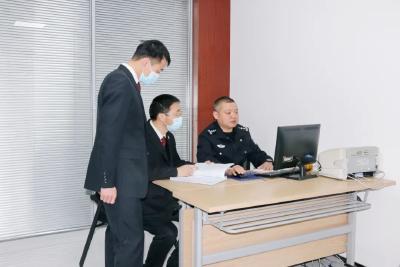 依法保障辩护律师执业权利，快速办理指定居所监视居住监督案件