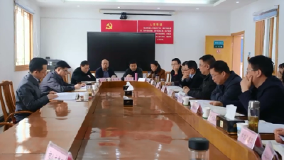 李文震在市政府国资委调研