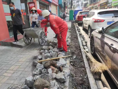 “实践活动”在路上，用心用情解民忧